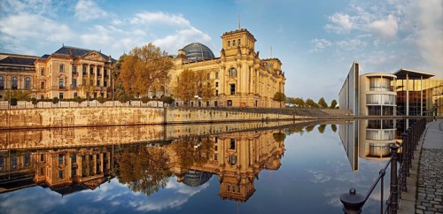 Panorama Reichstag with Paul-Loebe-Haus and Spree in morning light