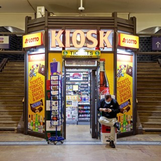 Kiosk at Hackescher Markt S-Bahn station