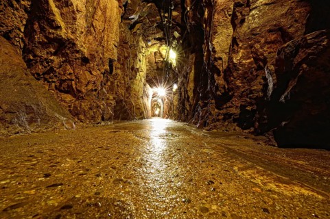 Tunnel in a mountain gallery