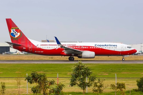 A Copa Airlines Boeing 737-800 aircraft with registration number HP-1534CMP takes off from Bogota Airport