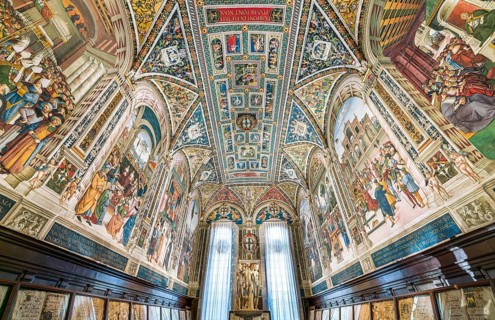 Vault and walls with frescoes on the life of Cardinal Enea Silvio Piccolomini