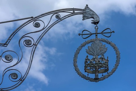 Nose sign around 1920 from the former Gasthaus zur Goldenen Krone