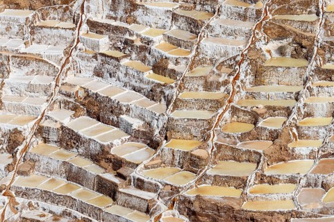 Terraces for salt extraction