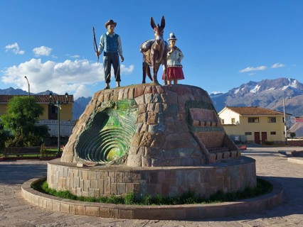 Monument with representation of Moray