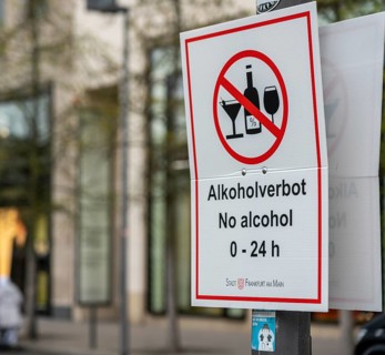 Signs at Goetheplatz in Frankfurt