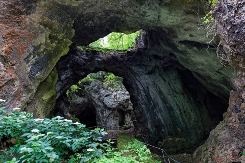 Riesenburg cave