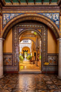 Entrance with azulejo tiles