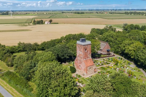 Aerial view with the Ochsenturm as a remnant of the former medieval church