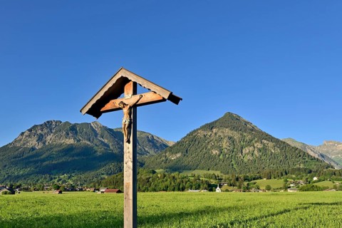Wayside cross in the Lorettowiesen