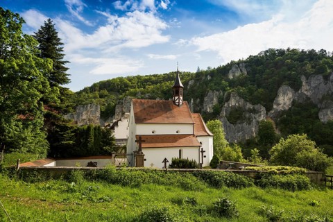 St. George's Chapel and Raven Rock