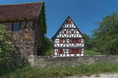 Winegrowers' house built in 1668