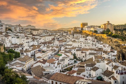 White washed architecture of Setenil de las Bodegas