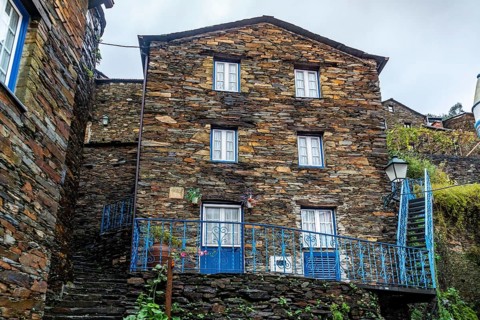 Amazing old village with schist houses
