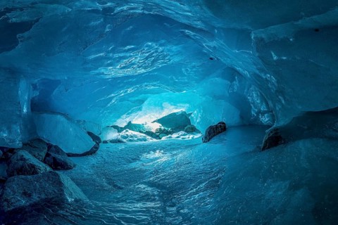 Glacier cave