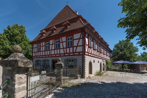 Historic inn Zur Krone built 1704/05