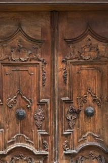 Entrance gate with carvings