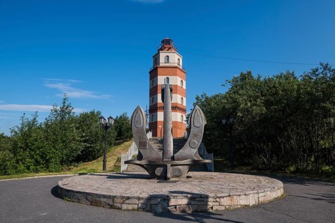 Monument of sailors of the Kursk in Murmansk