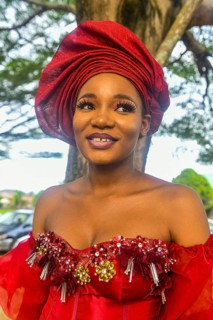 Beautiful dressed local nigerian woman