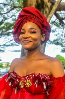 Beautiful dressed local nigerian woman