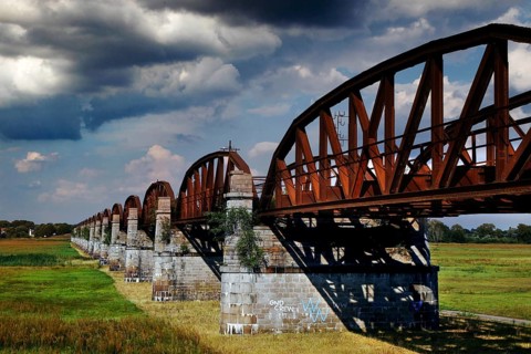 Railway bridge over the Elbe