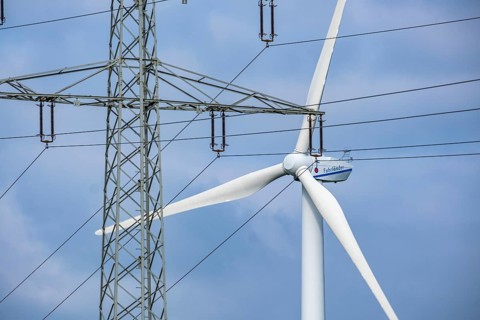 Wind turbines and power pylons at the Rundlingsdorf Gistenbeck