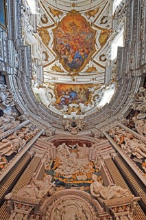 Ceiling painting and marble decorations in the chancel
