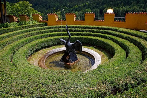 Swan fountain