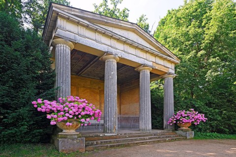 Porticus in memory of Queen Luise