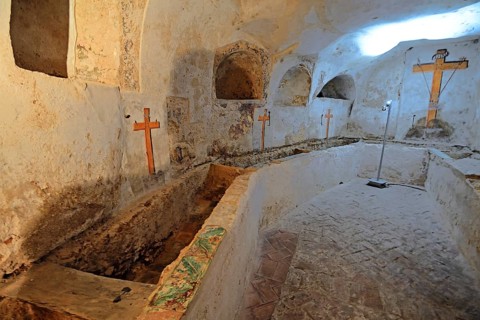 Crypt