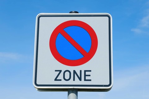 No stopping zone