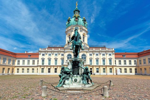 Equestrian statue of the Great Elector in the Court of Honour
