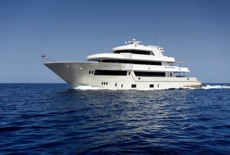 Live aboard