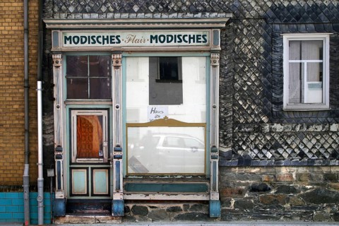 Vacant shop