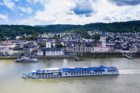 Cruise ship on the Rhine at Boppard