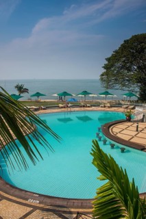 Swimming pool at a Luxus hotel on Lake Kivu