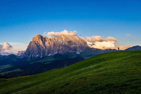 View of the peaks of the Langkofel (left) and the Plattkofel (right)