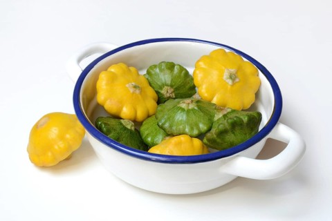 Patisson pumpkins in bowl