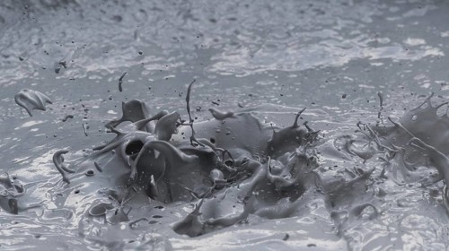Splashing mud pot
