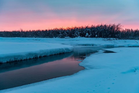 Morning dawn on the Oymyakon River
