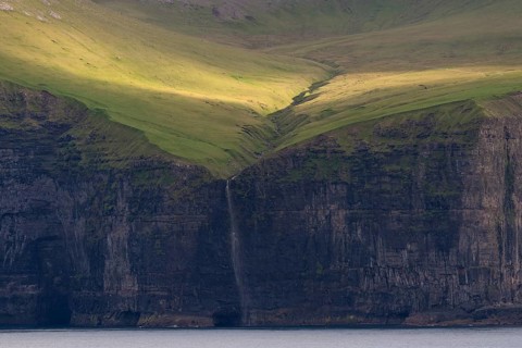 Waterfall falling over steep cliffs