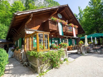 Fischerhuette am Toplitzsee