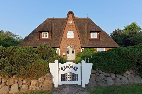 Frisian house with thatched roof