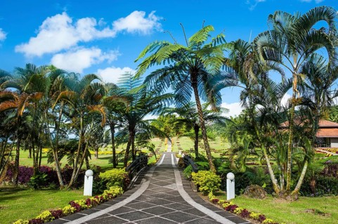 Park of the Baha'i House of Worship Samoa