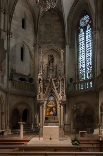 Side altar in St. Peter's Cathedral