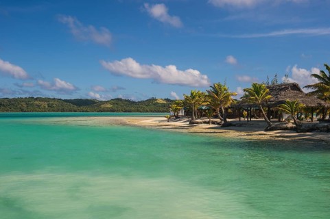 Traditional hut in the Aitutaki lagoon