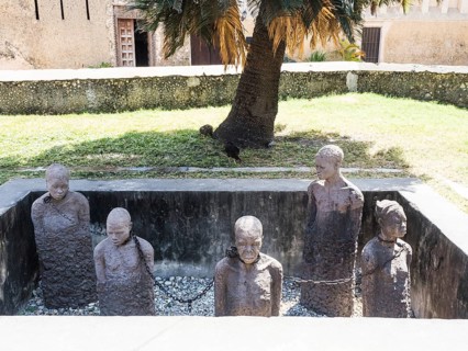 Clara Sornas Slave Monument