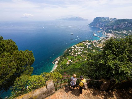 Tourists looking at the coast and Marina Grande