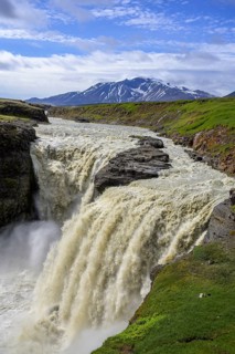 Kirkjufoss and Snaefell in the background