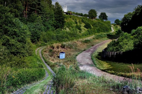 Border fortification with column path