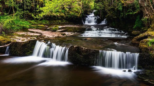 Little waterfall on the way to Blaen y Glyn Isaf Waterfall
